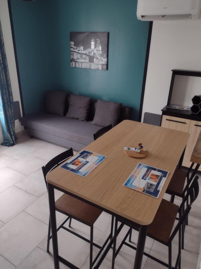 Eco-Logis le 50, maison avec jardins et terrasse privatifs 3