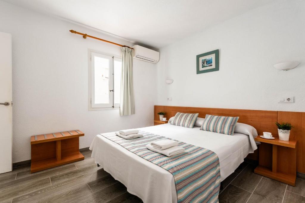 Apartamentos Alta Galdana Playa by Escape Home 2