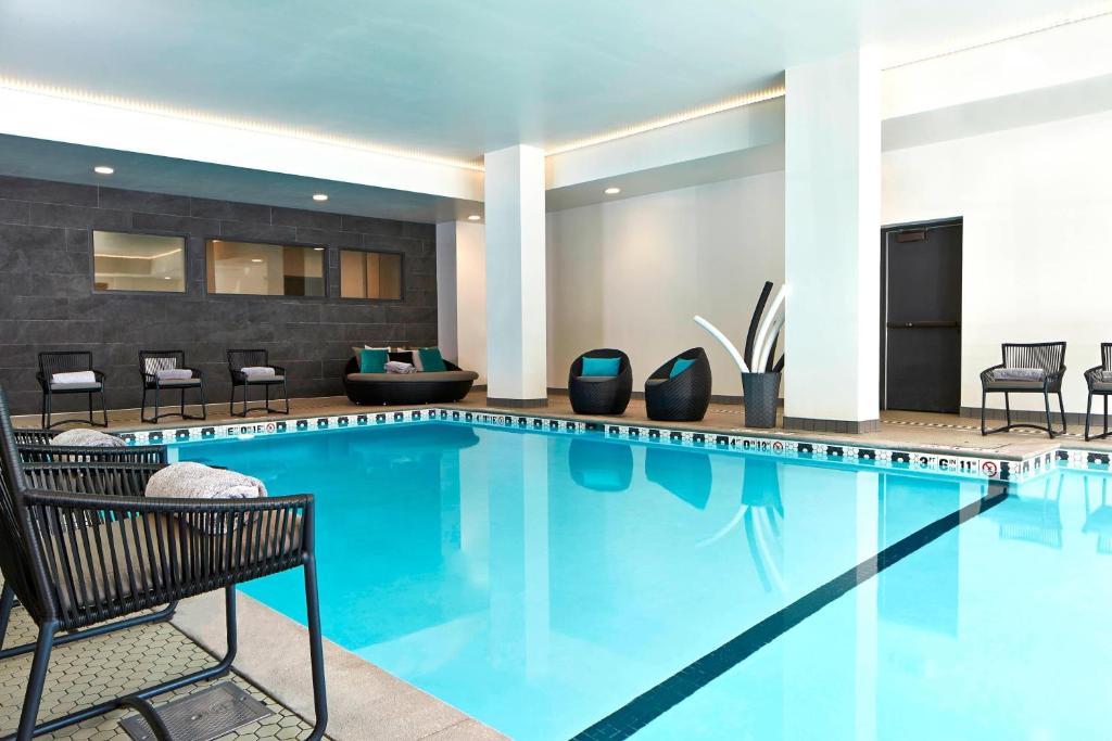 Residence Inn Minneapolis Downtown at The Depot Image