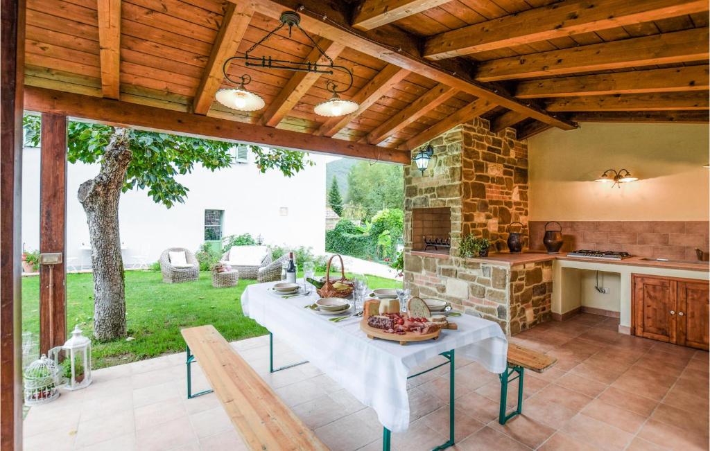 Gorgeous Home In Palazzetto Nese 2