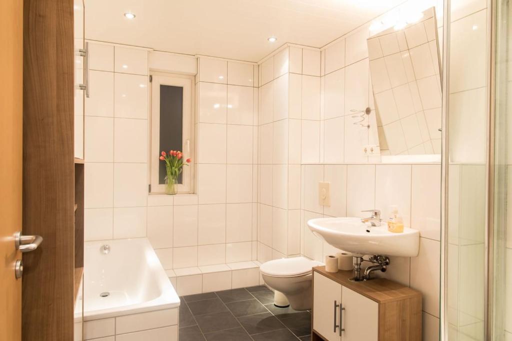 3 bedroom house with 2 bathrooms in Dusseldorf - Haus mit 3 Schlafzimmer 2 Badezimmer in Düsseldorf 7