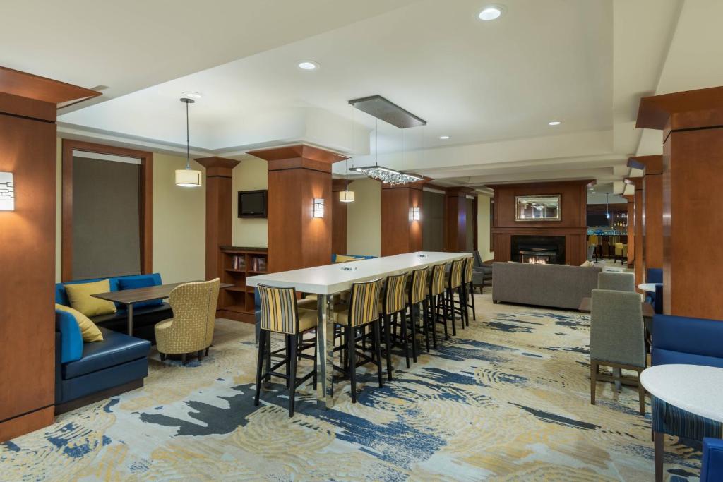 Residence Inn by Marriott St. Louis Downtown Image