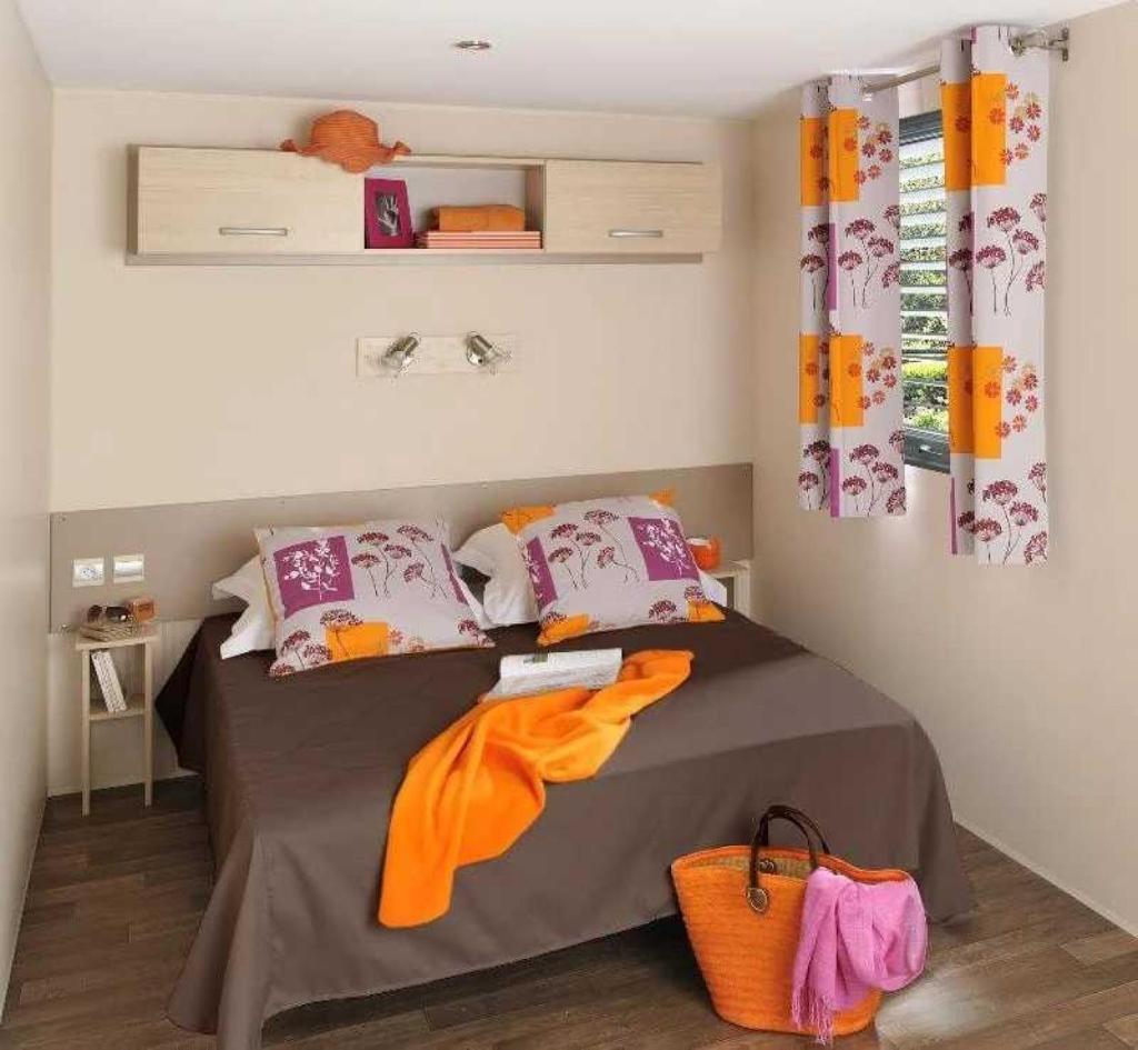 Photo de la galerie de l'établissement Camping 3 étoiles - Piscine - eecdcd, à La Rochette