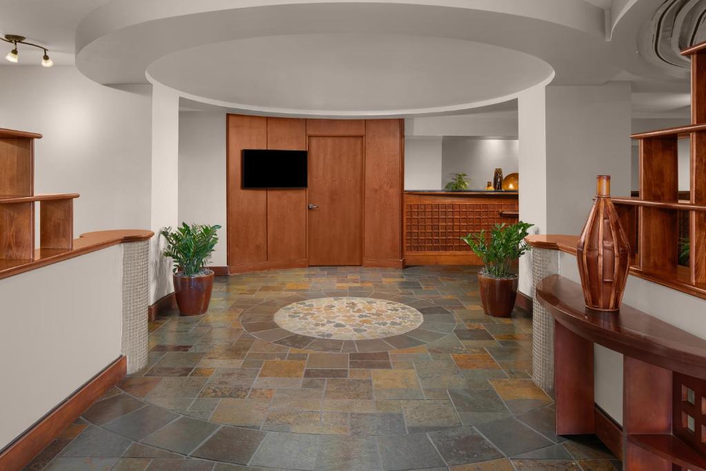 Larkspur Landing Extended Stay Suites Milpitas Image