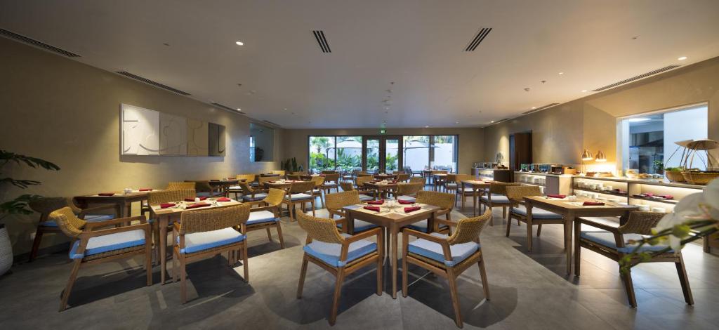 Iconic Long Hai Hotel