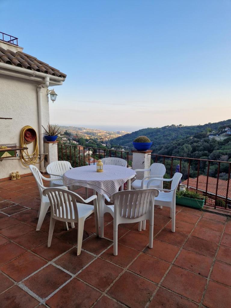 Villa Alella, 5 bedrooms & pool 8