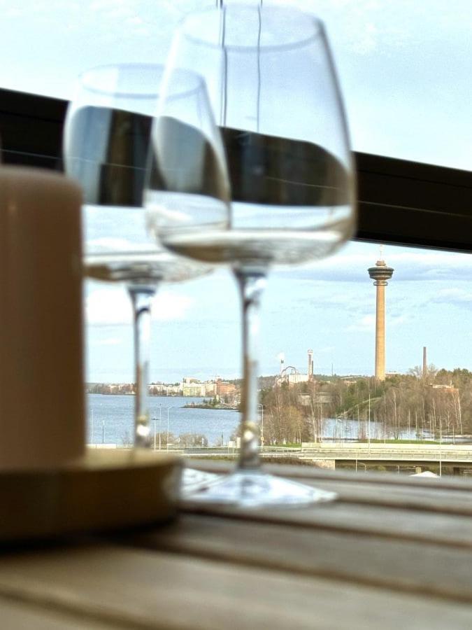 Beautiful two-room apt with lake Näsijärvi views 1