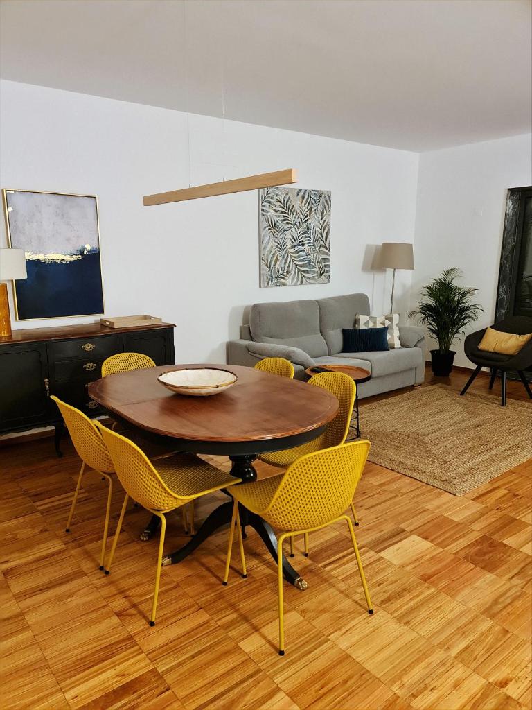 Lagos Factory Yellow by Marina with AC 5