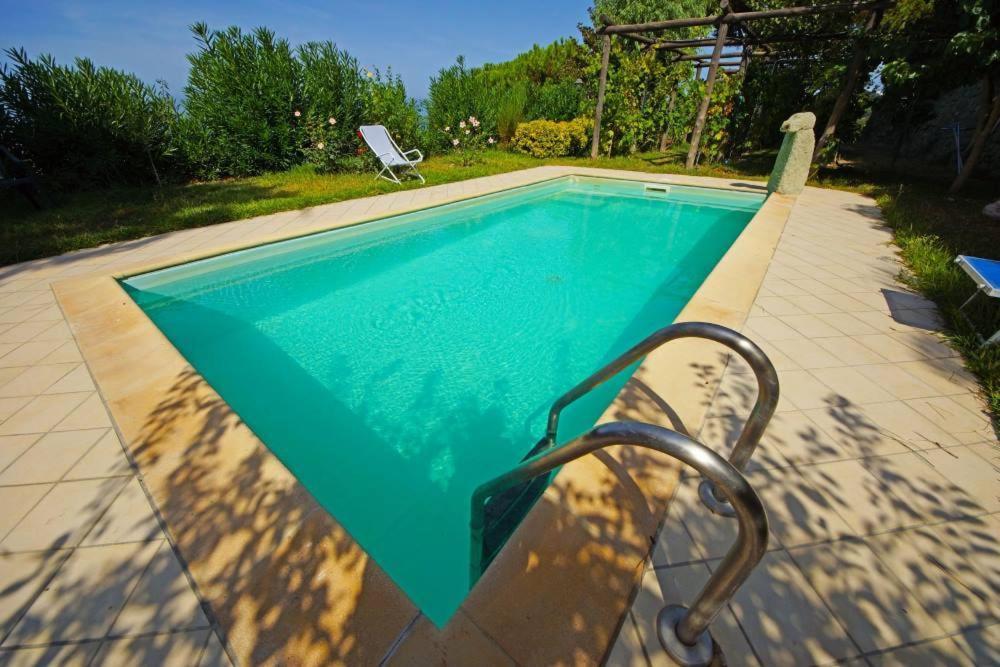 Mirto con piscina