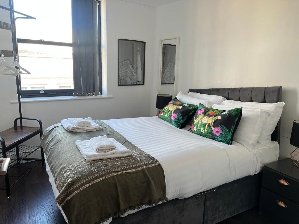 Mathew Street 1 bed apt sleeps 6 2