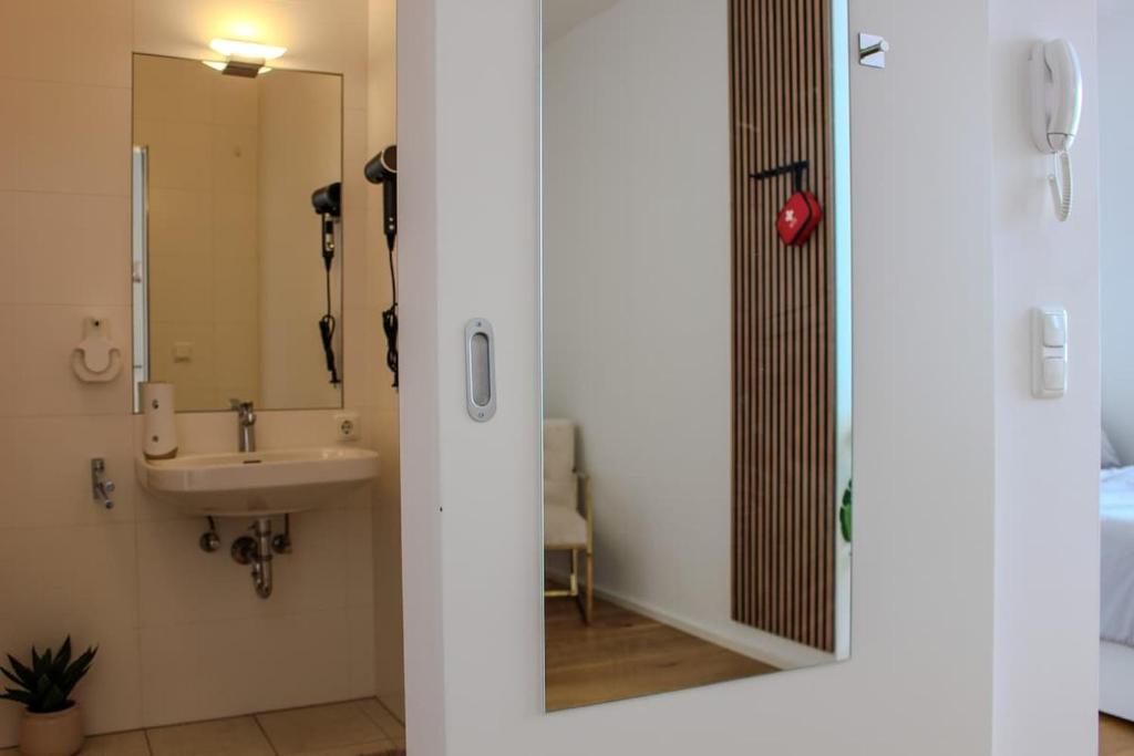 Donau Bliss Linz City Suite 8