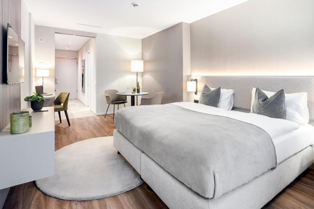 CITY STAY - Papieri-Ring 6
