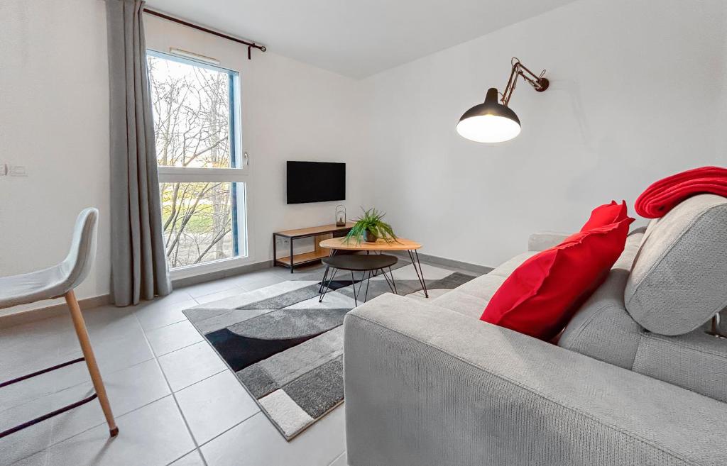 Studio Lumineux Avec Balcon 3