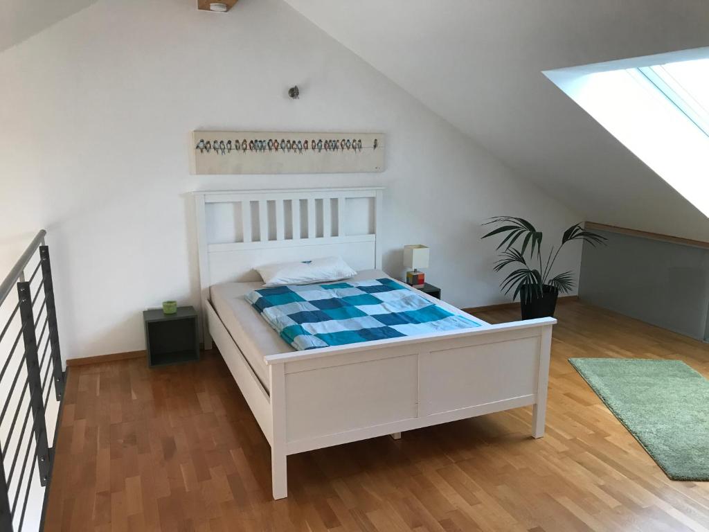 Maisonette-Ferienwohnung in Feldrandlage Bergstraße Nähe Heidelberg 2