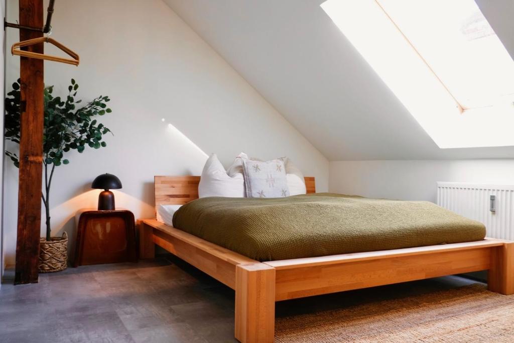 Historic City Center Design Apartments - Schlossberg View 4