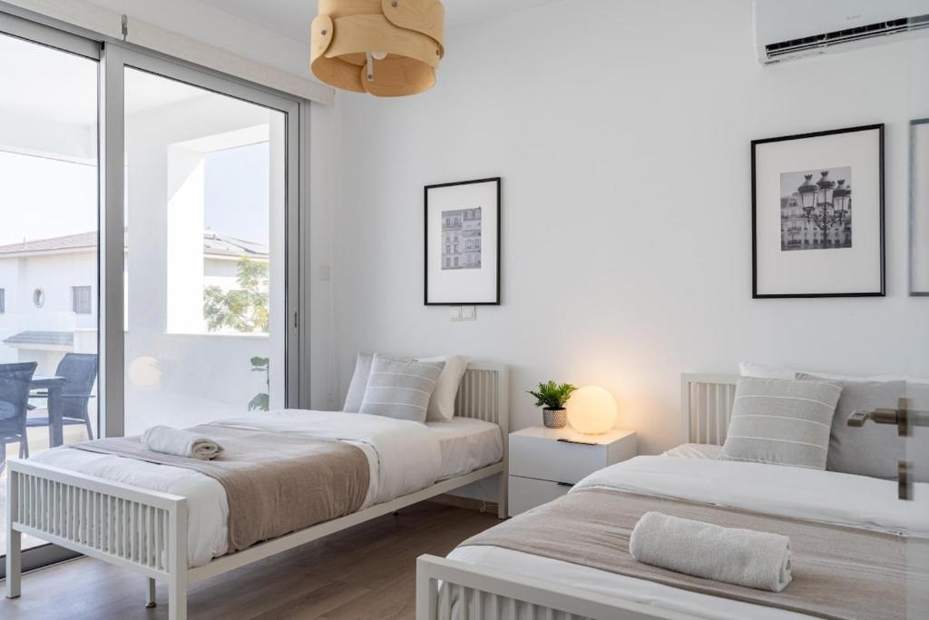 Valleria - 2 BR Apartment W Pool in Larnaca 2