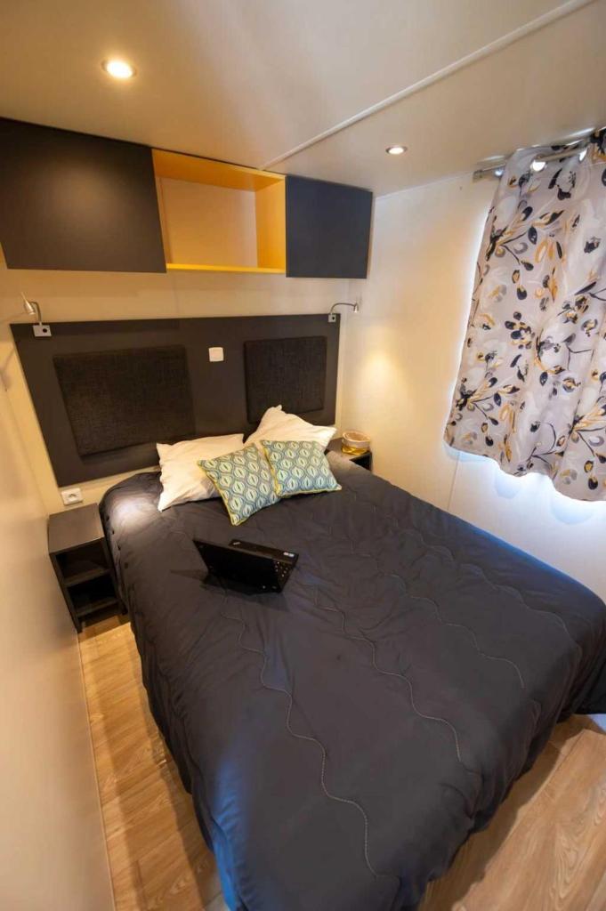 Photo de la galerie de l'établissement Camping 4 étoiles - Piscine - ccaific, à Die