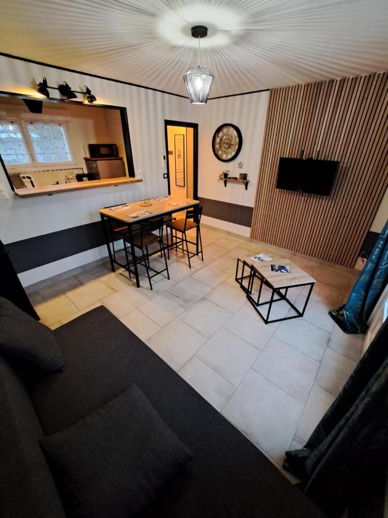 Eco-Logis le 50, maison avec jardins et terrasse privatifs 2