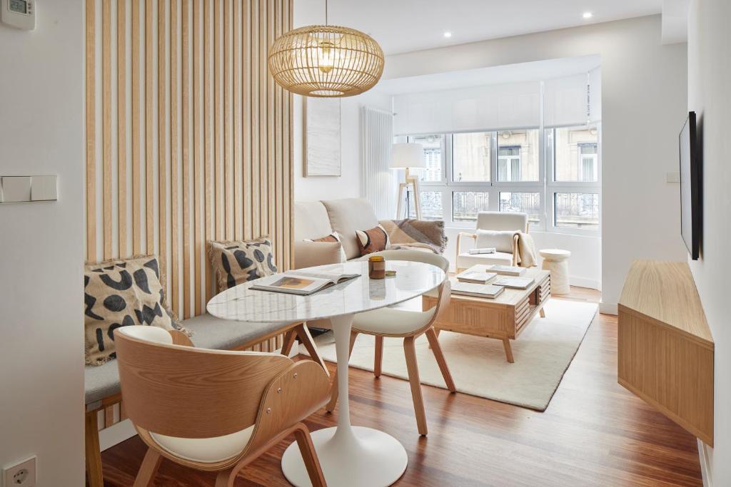 Easo Suite 18 by FeelFree Rentals 5