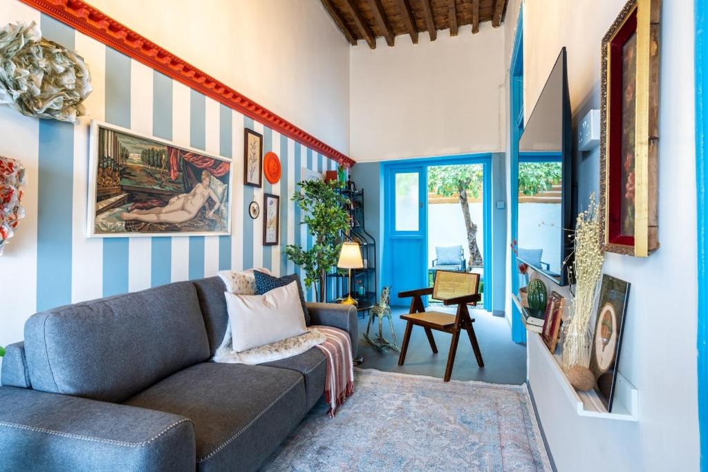 Blue Haven - 2-BR Artistic Escape in Larnaca 5