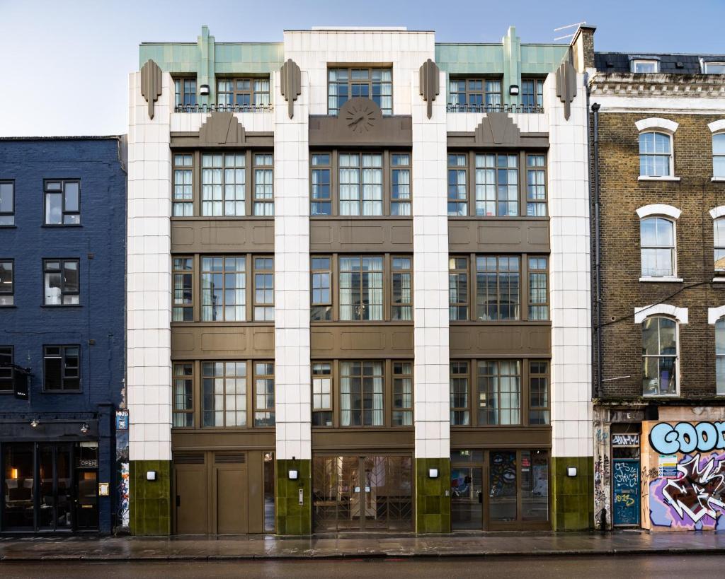 The Spitalfields Works by Urban Rest 6