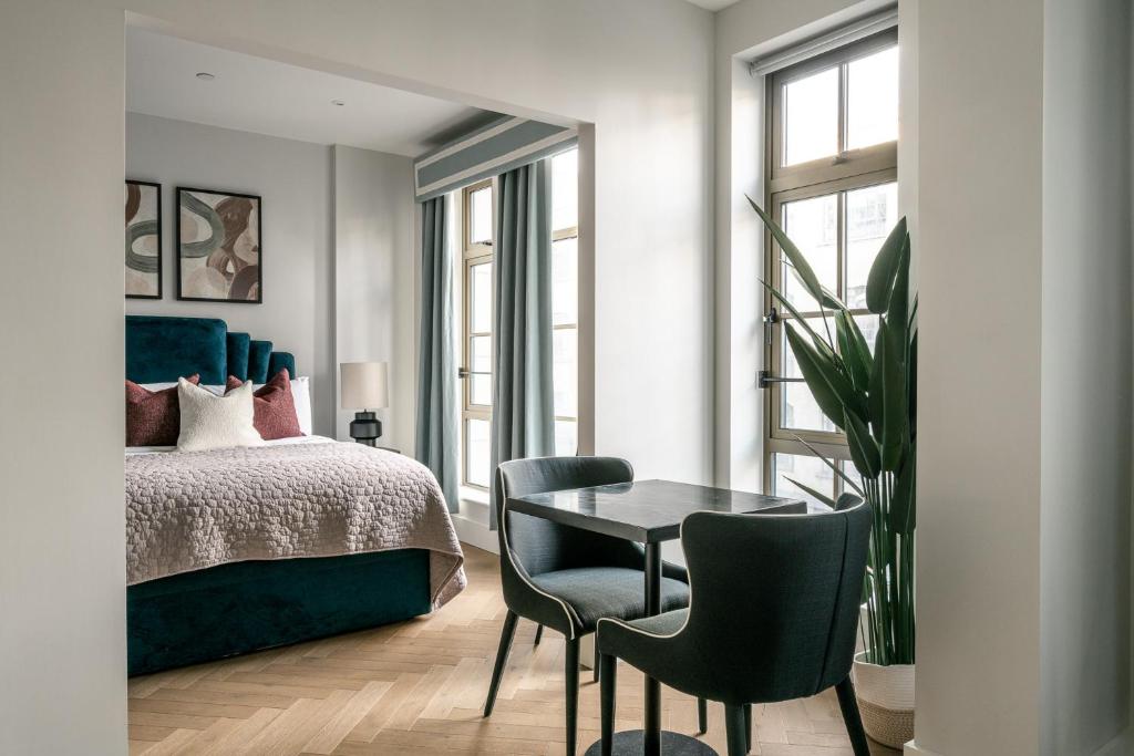 The Spitalfields Works by Urban Rest 7