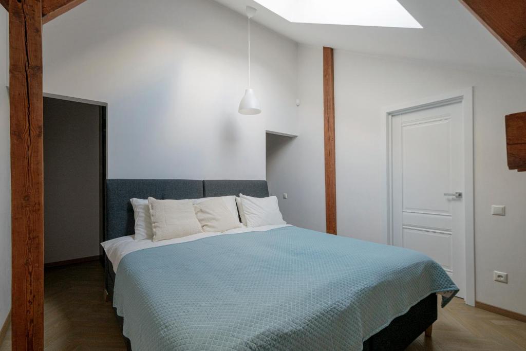 Modern Apartment in Riga Prestigious Quiet Center 5