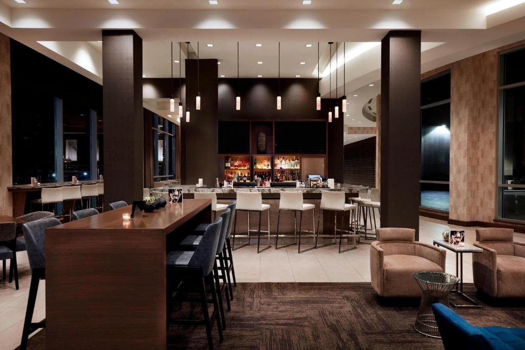 AC Hotel by Marriott Cincinnati at The Banks Image