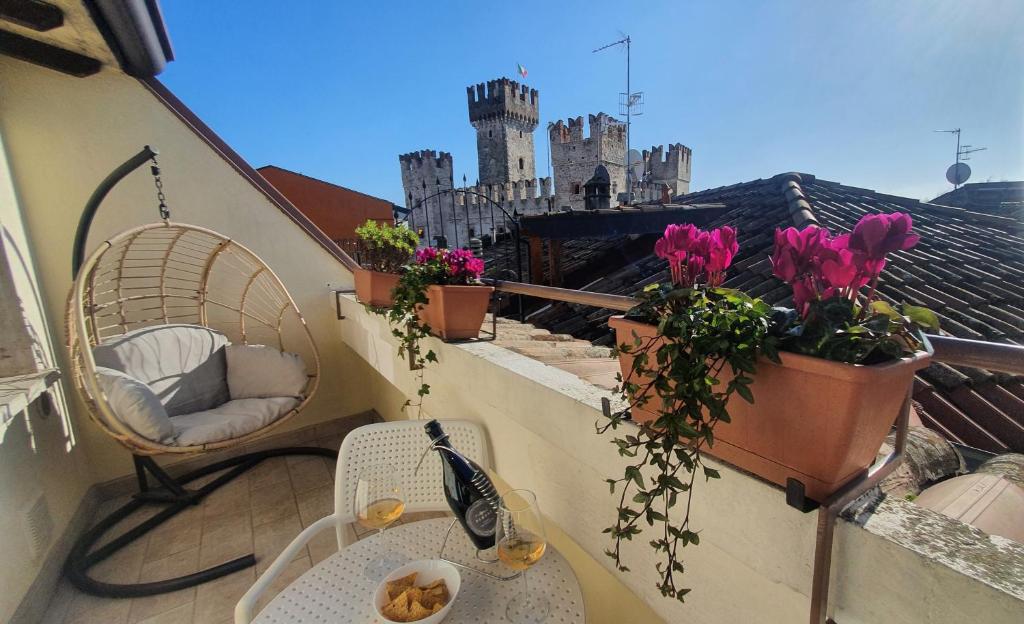 Domus by the Castle - Sirmione4u