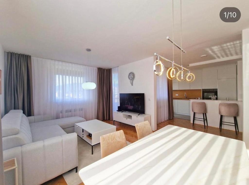 Avdina Luxury Apartment 5