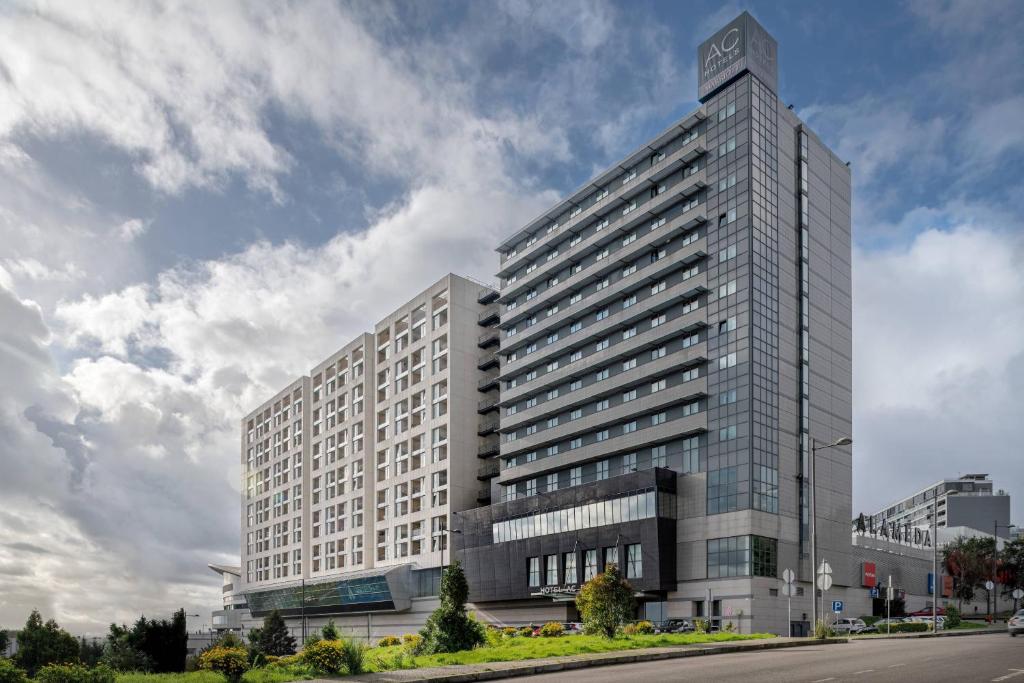 AC Hotel Porto by Marriott Image