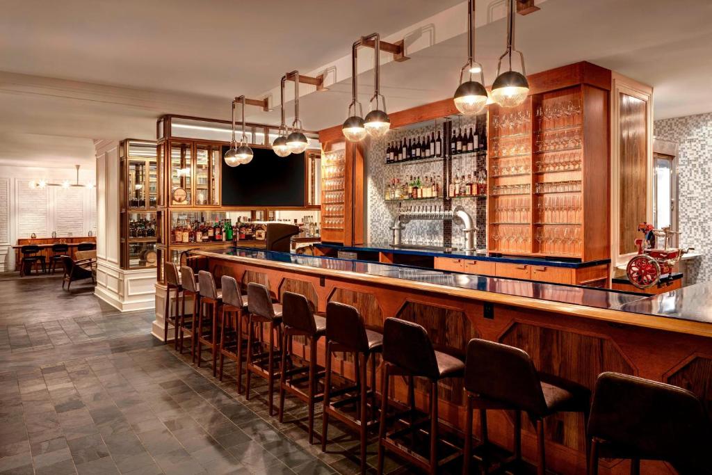 Le Meridien Indianapolis Image