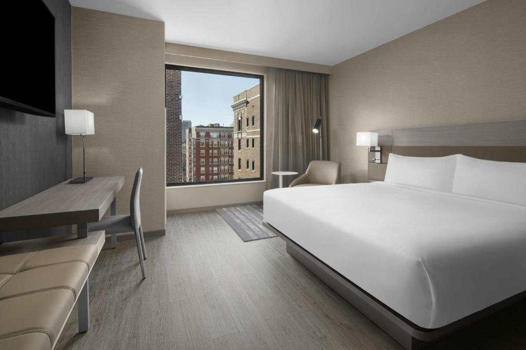 AC Hotel by Marriott St Louis Central West End Image