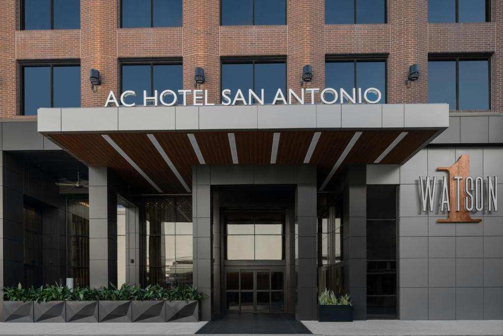AC Hotel by Marriott San Antonio Riverwalk Image