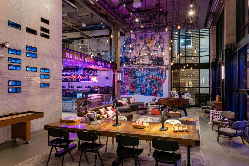 Moxy Washington, DC Downtown Image