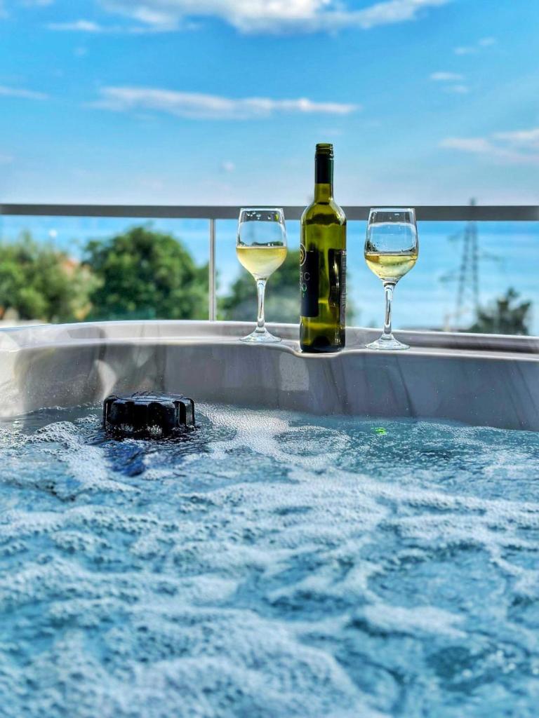 Luxury and Spa App F