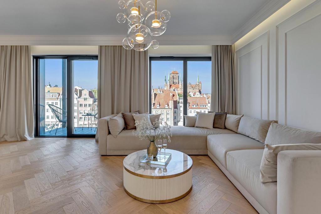 DEO PLAZA Premium Suites & Riverside by Downtown Apartments 1