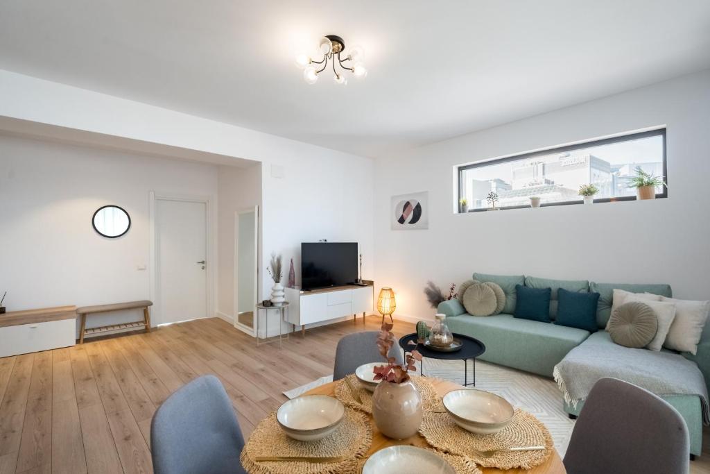 Uphome Suites 7
