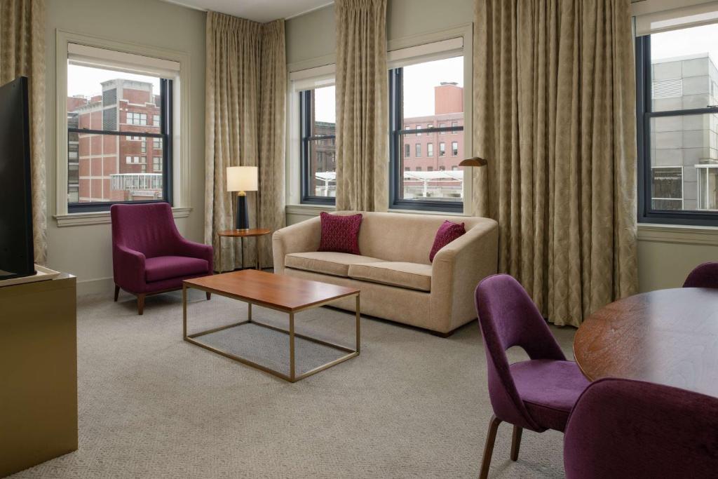 21c Museum Hotel Kansas City Image