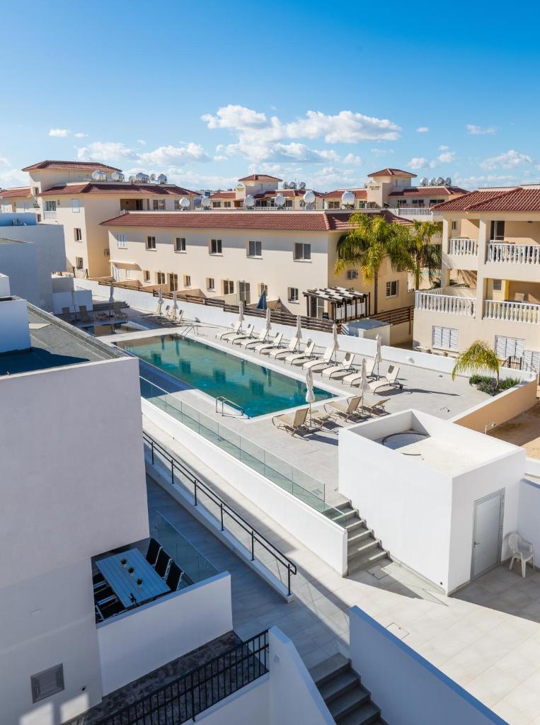 PROTARAS HEIGHTS 4