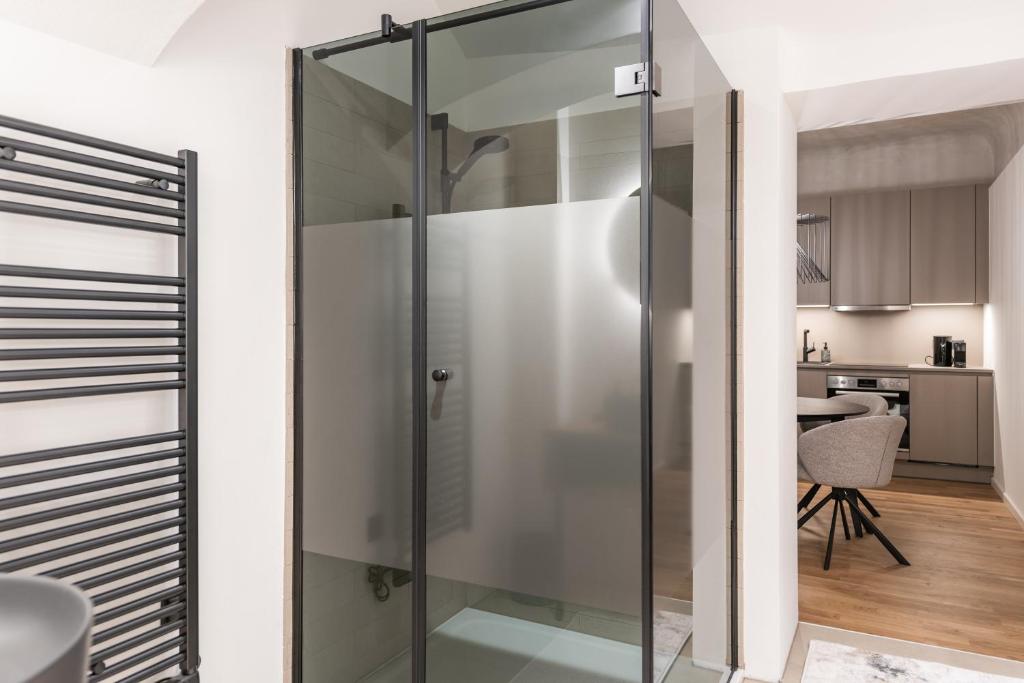 Luxury Design Apartments in City Center 8