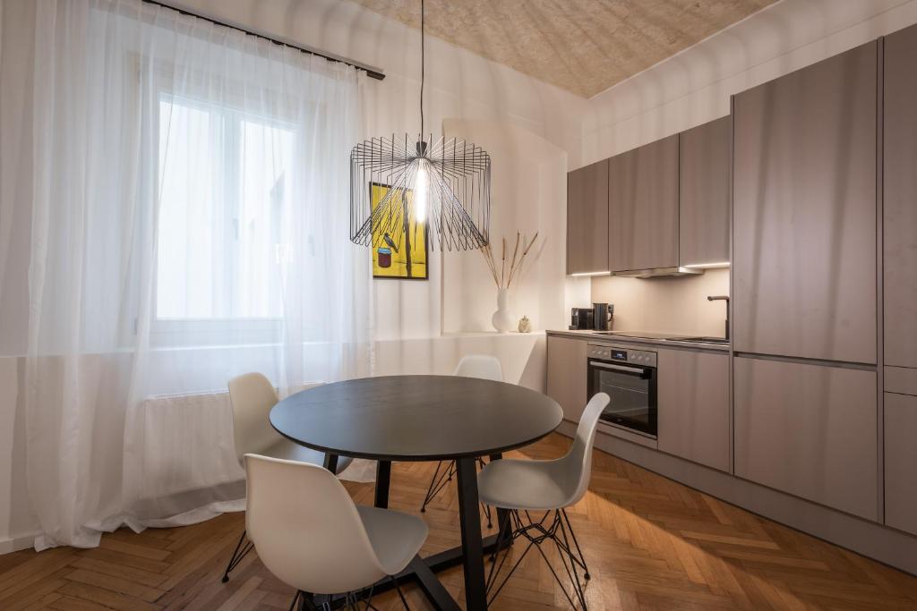 Luxury Design Apartments in City Center 5