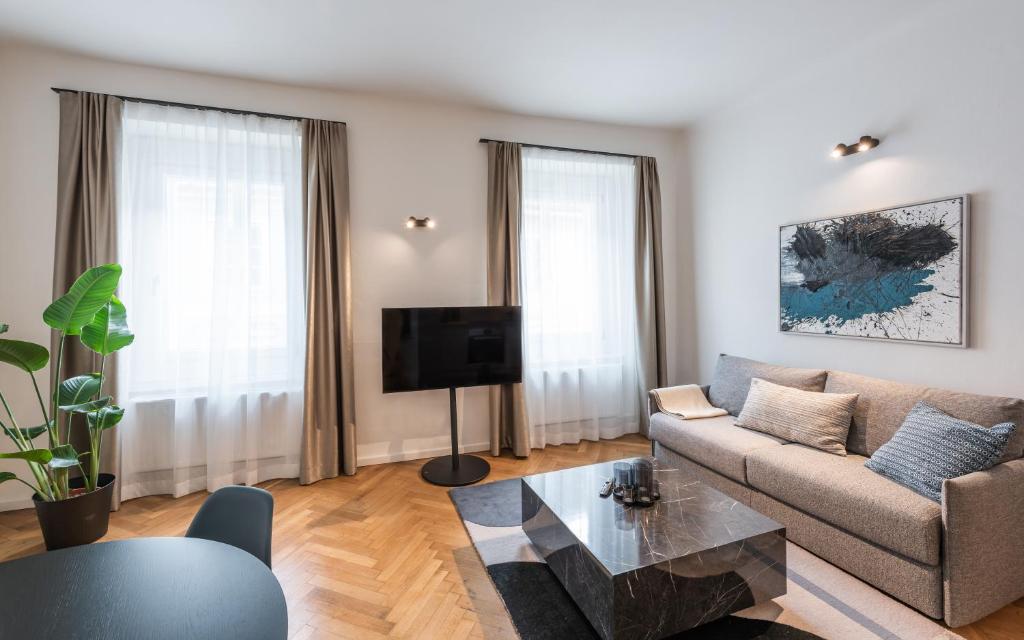 Luxury Design Apartments in City Center 6