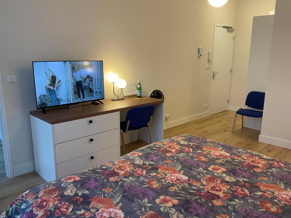 Aristoteles Apartments 4