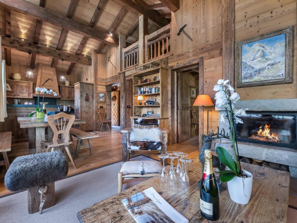 Chalet cosy pour 10 adultes & 2 enfants à Courchevel avec espace bien-être - FR-1-562-20