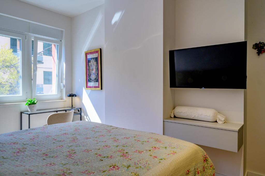 City and beach luxury residence 2