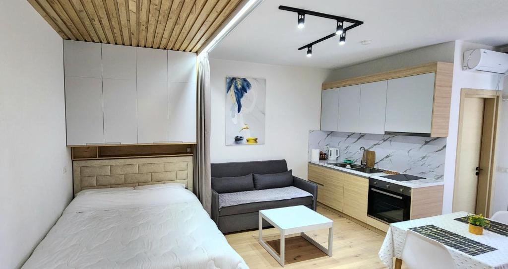 Avalona Seaside Apartment 1 4