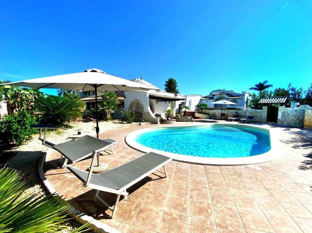 Photo de la galerie de l'établissement Villa Francesca Private Pool, à Fontane Bianche