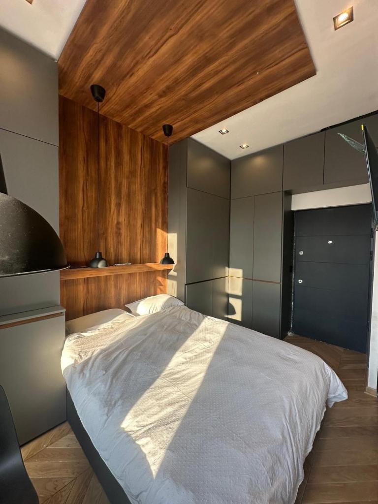 Riverside Heritage Lux and Modern 3 7