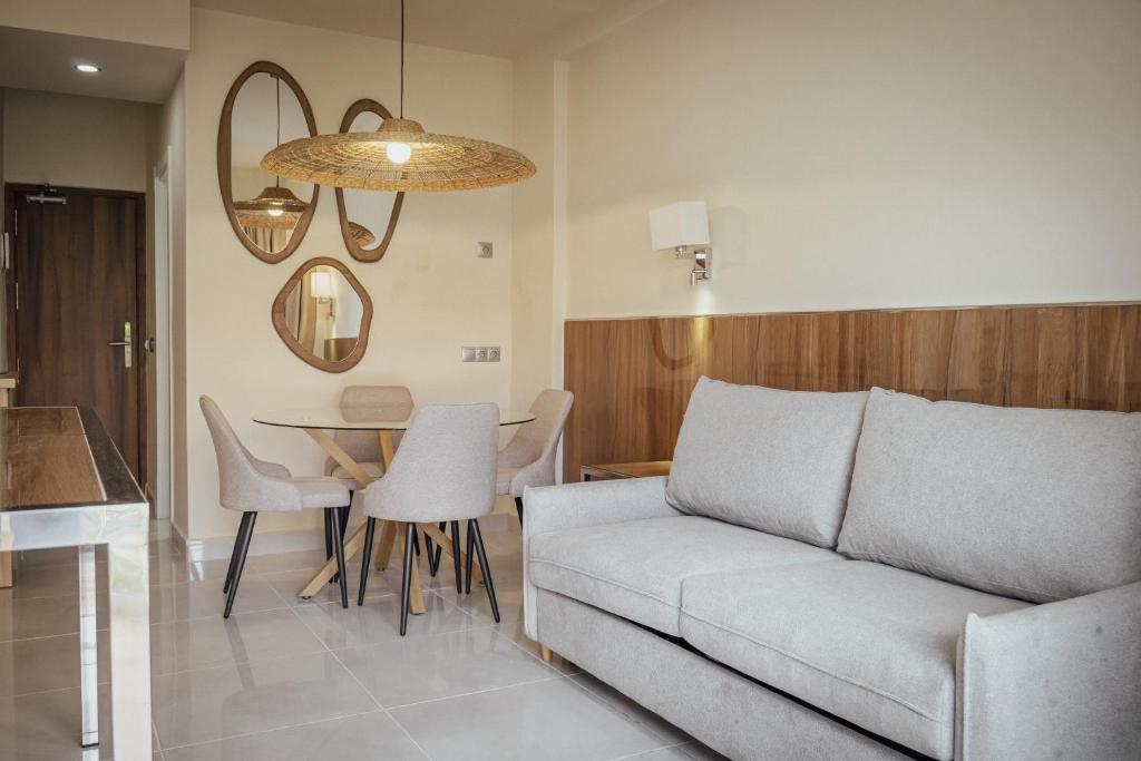 Apartamentos Buendia Suites - Torremolinos Centro 8